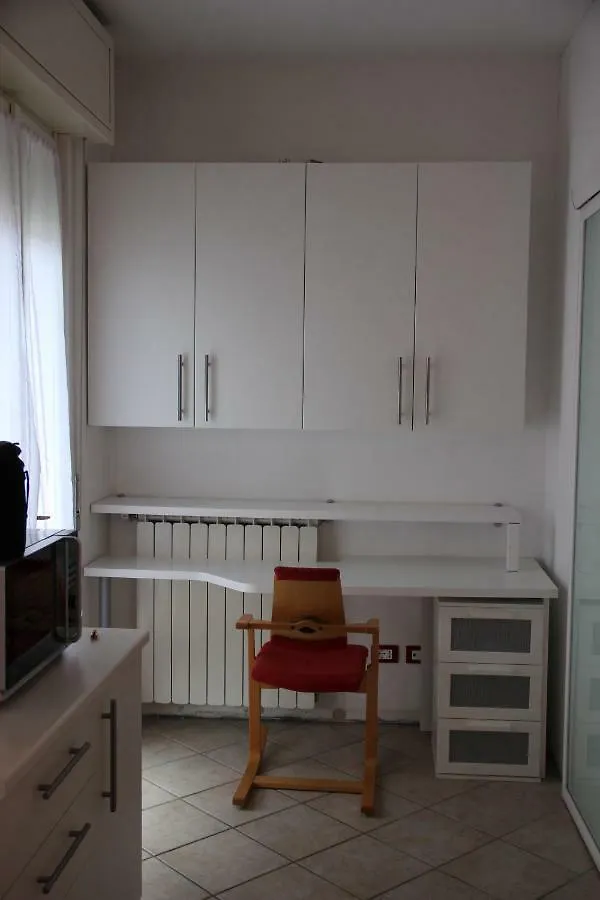 Casa de Férias Appartamento Casa Vacanze Spiaggia D'Oro Desenzano del Garda
