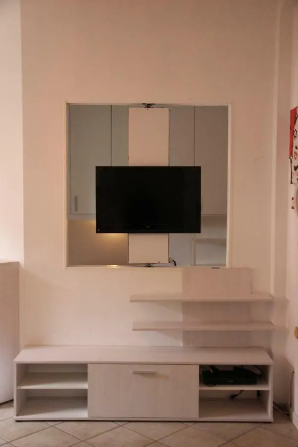 Appartamento Casa Vacanze Spiaggia D'Oro Desenzano del Garda 0*,  Itália