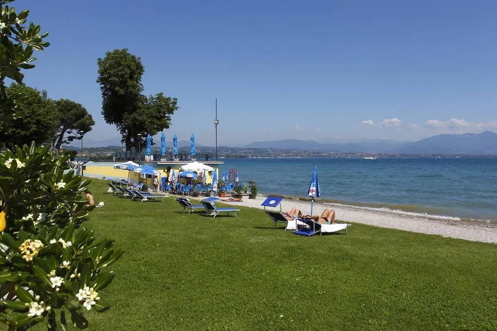 Appartamento Casa Vacanze Spiaggia D'Oro Desenzano del Garda 0*,  Italy