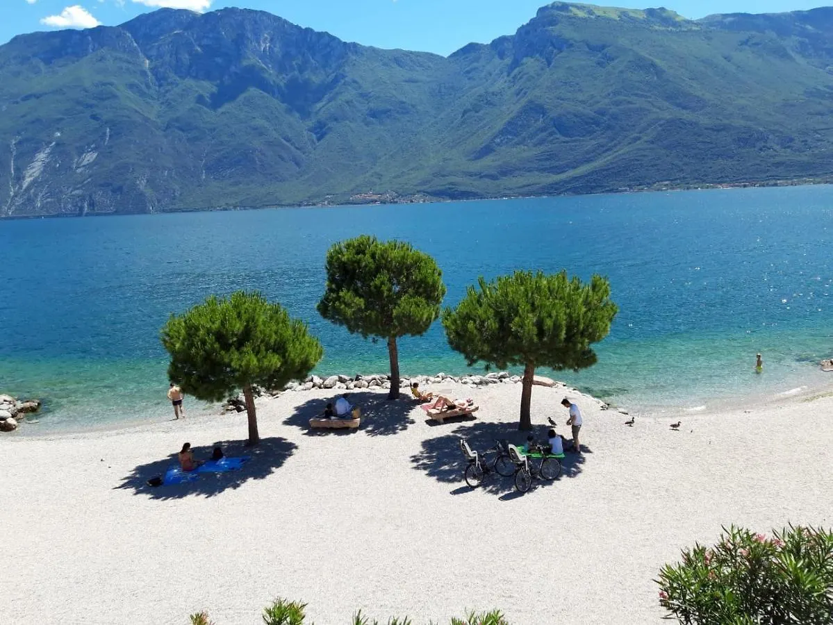 Appartamento Casa Vacanze Spiaggia D'Oro Desenzano del Garda Italy
