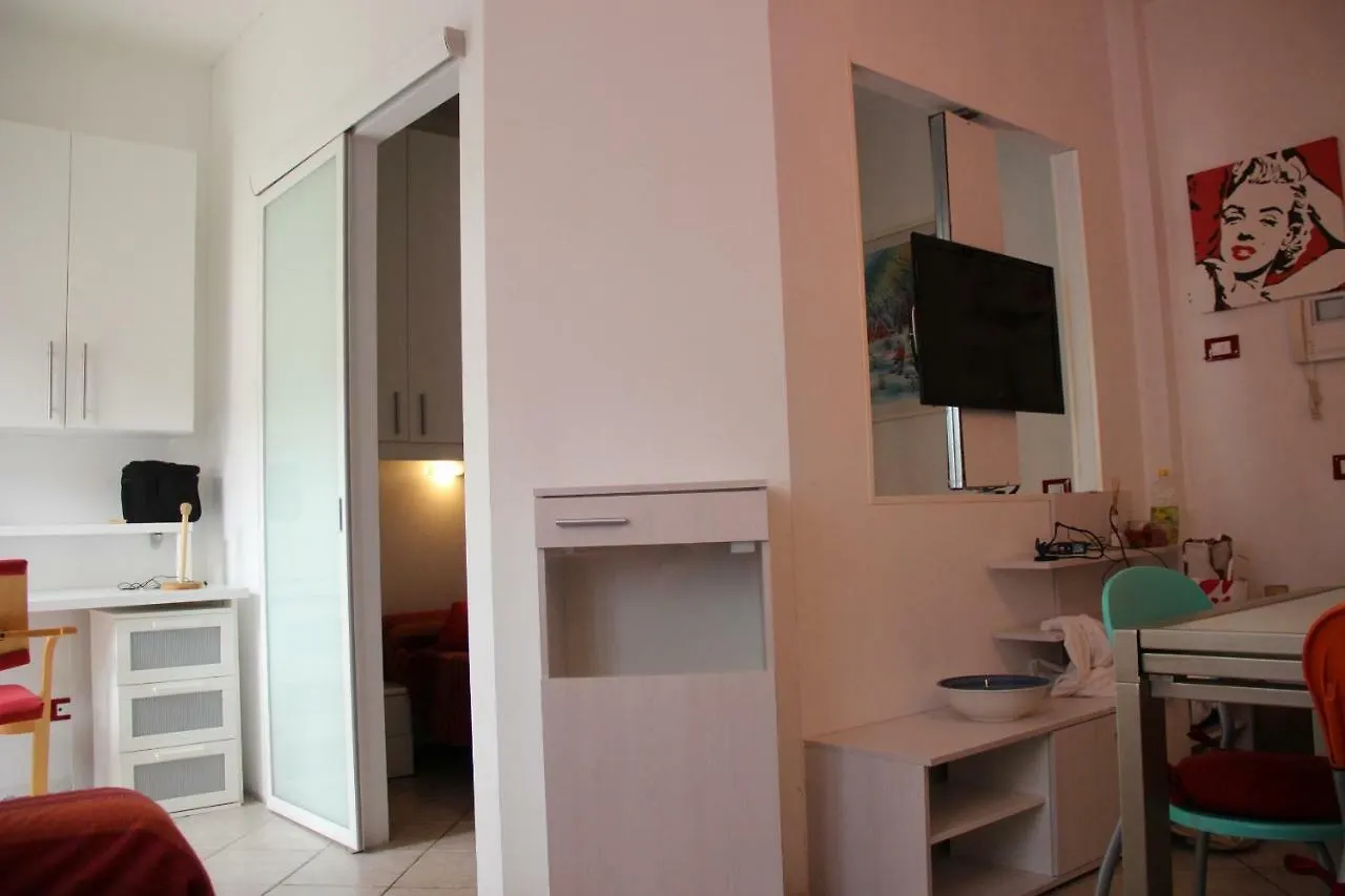 Appartamento Casa Vacanze Spiaggia D'Oro Desenzano del Garda Holiday home
