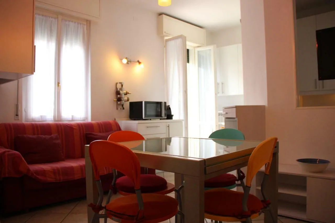 Appartamento Casa Vacanze Spiaggia D'Oro Desenzano del Garda